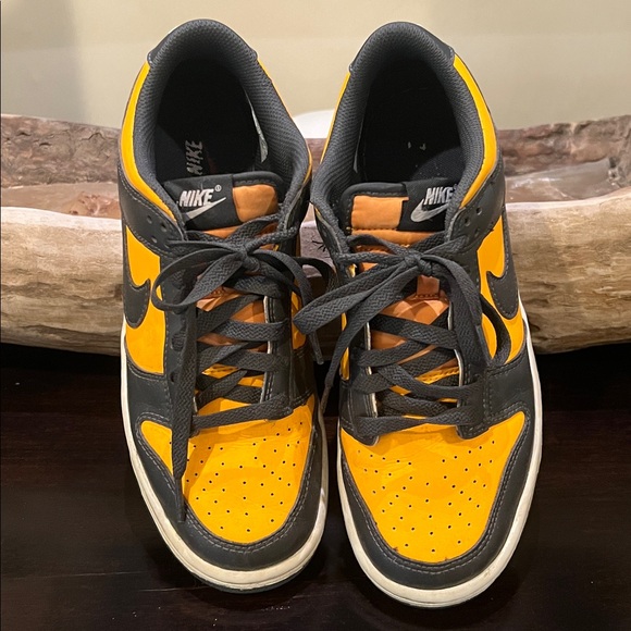 Nike Kids Grade School Dunk Low Sneakers - Picture 7 of 16